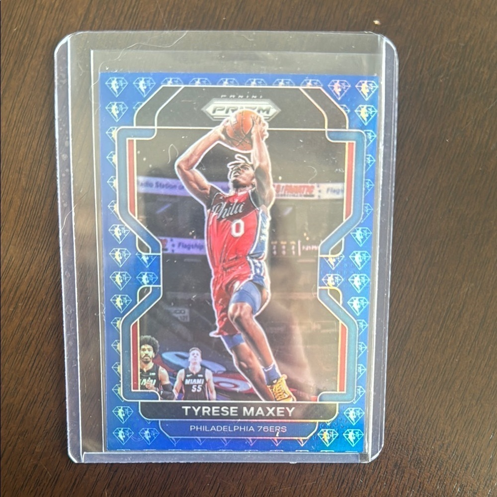 Tyrese Maxey Panini Prizm Basketball Trading Card